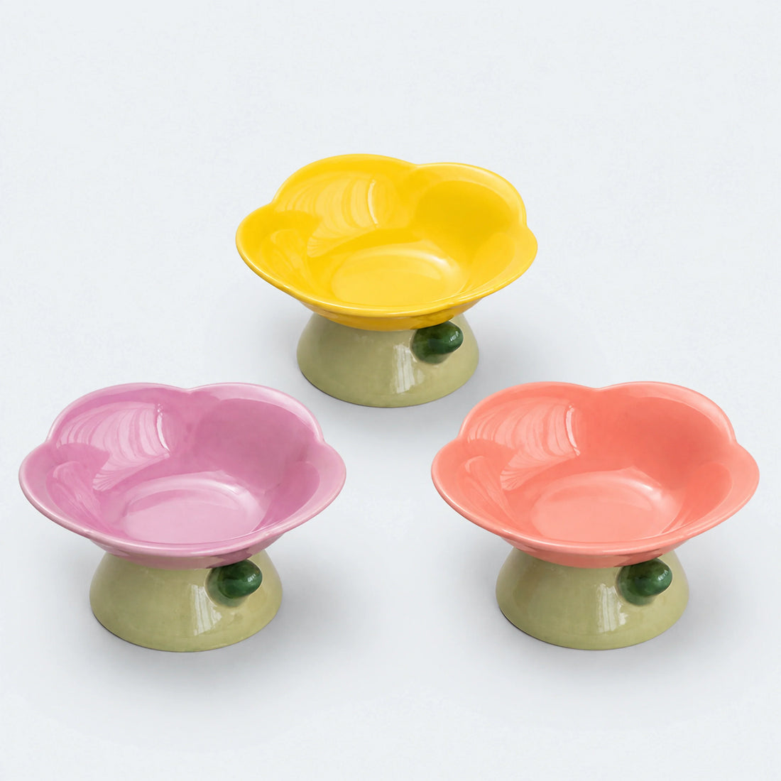 Flower-Shaped Raised Ceramic Cat Bowl – 150 ml