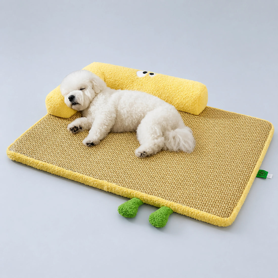 Rattan-Weave Pet Mat with Plush Bolster – 3 Sizes